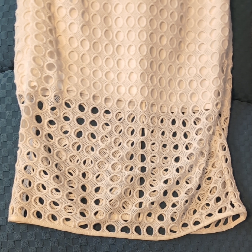 Banana Republic Cream Midi Pencil Skirt with Cut Out Design - Picture 3 of 4
